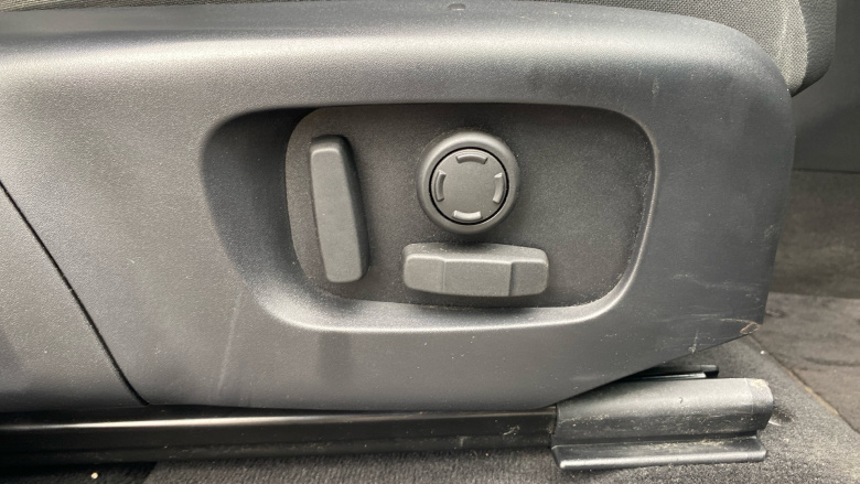 Land Rover Range Rover Evoque 2.0 D200 R-Dynamic SE 5dr Auto Diesel Hatchback